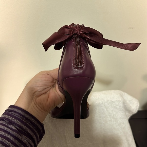 Metaphor Size 8M Plum color High Heel Shoe. - Picture 9 of 12